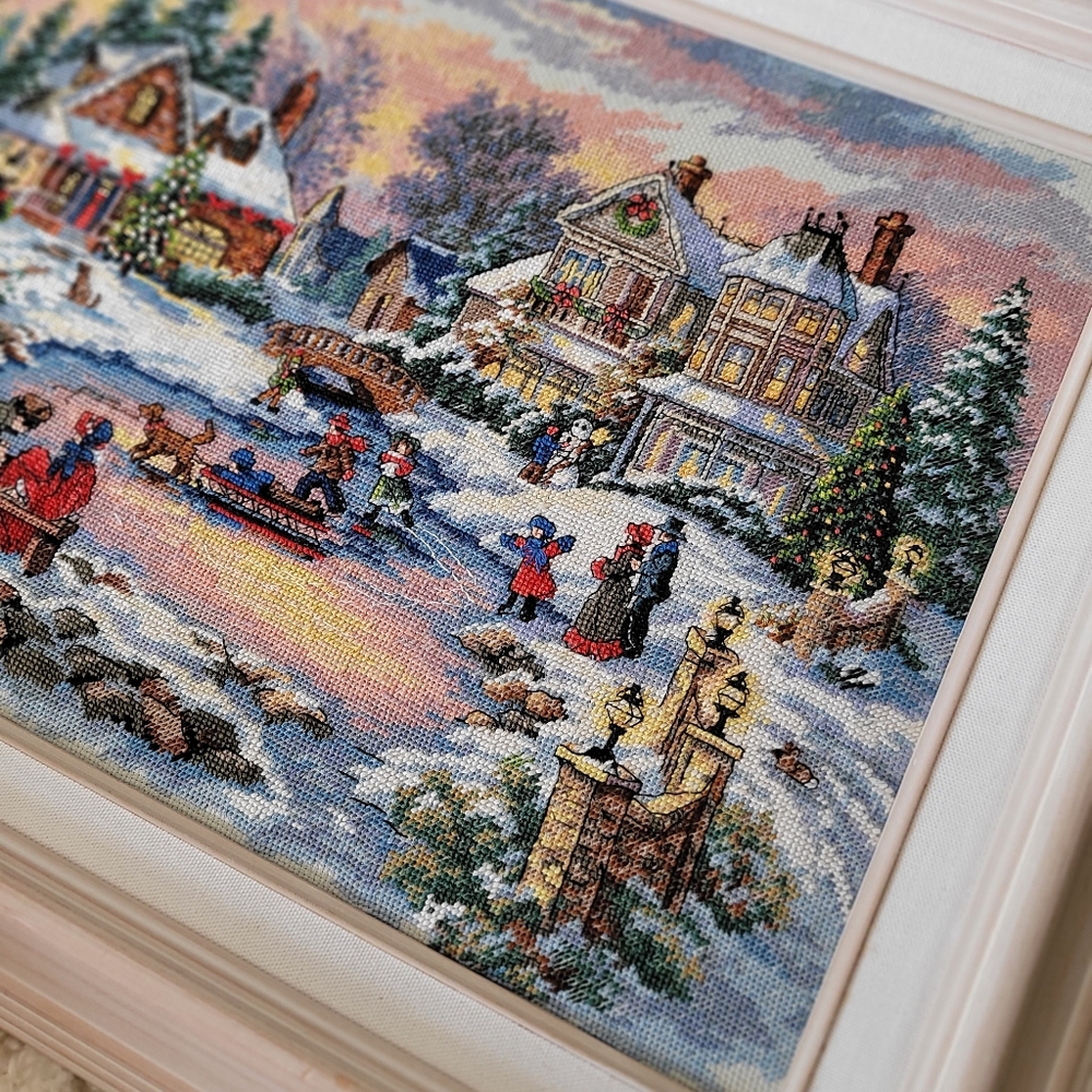 Vintage Needlepoint Crewel Framed Christmas Sceen 16" x 12" Wall Art Framed - Picture 2 of 9